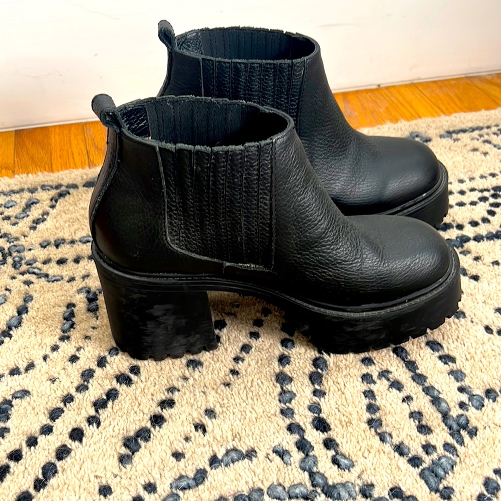 Ankle boots